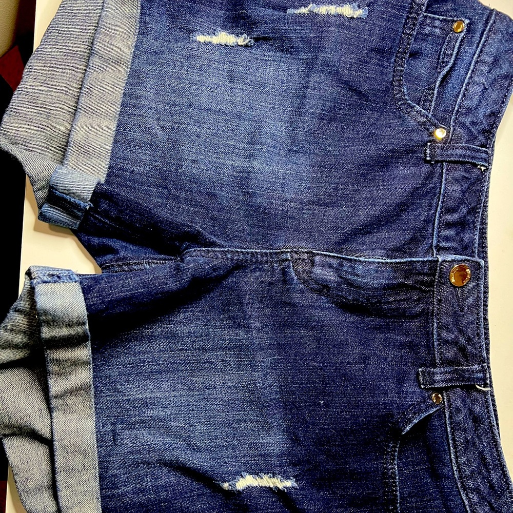 JLo Shorts Size 8